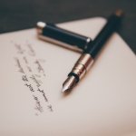 letras pequenas fazem parte dos sintomas do parkinson