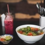 idosos devem incluir alimentos reguladores em sua dieta.